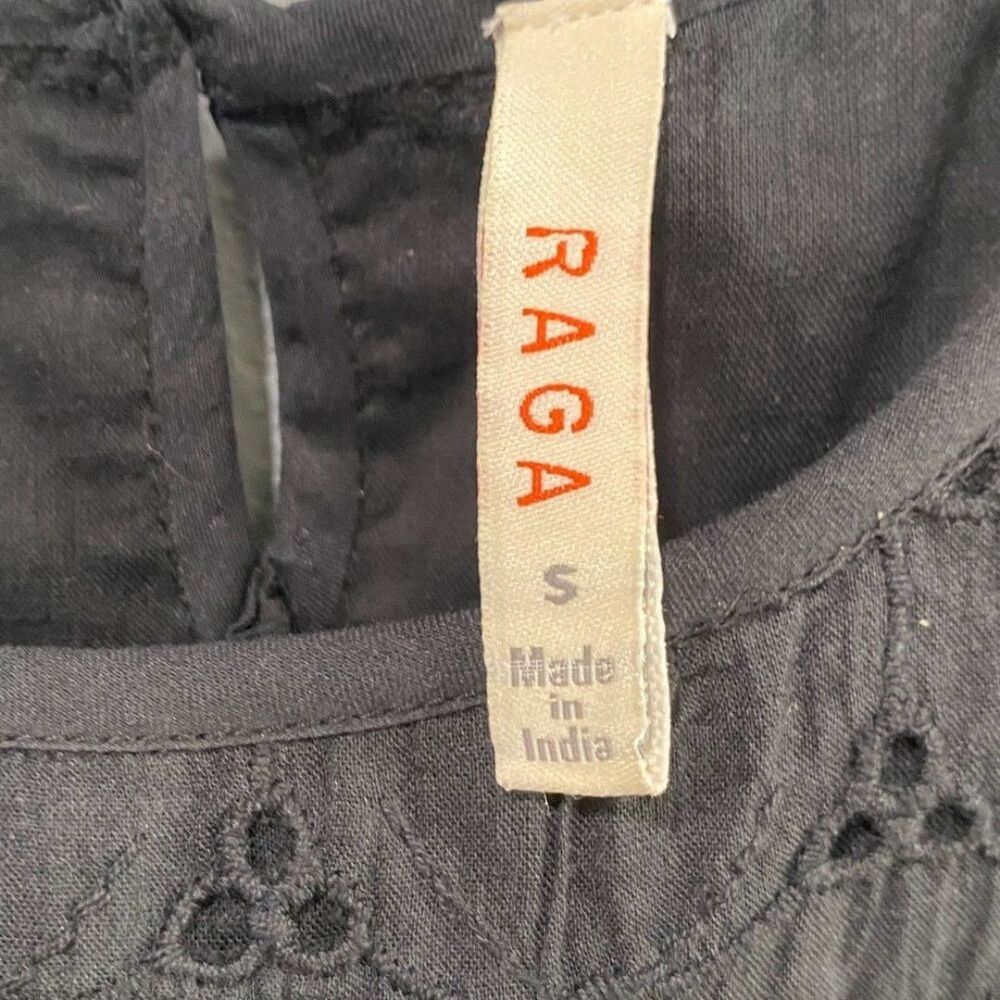 Anthropologie Raga sleeveless ruffle detail Top - Picture 2 of 3